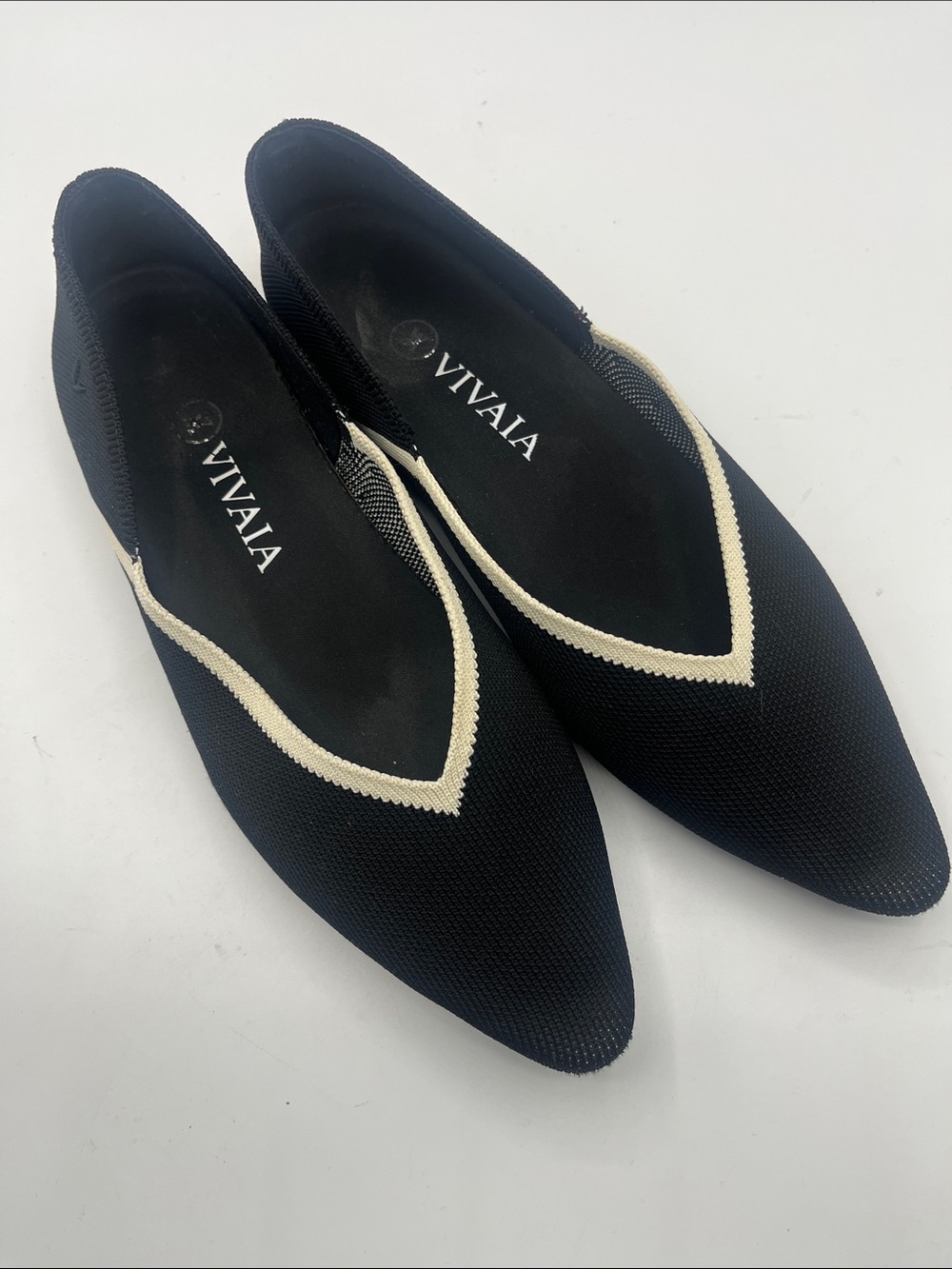 Vivaia Black Knit Pointed-Toe Flats with Cream Trim